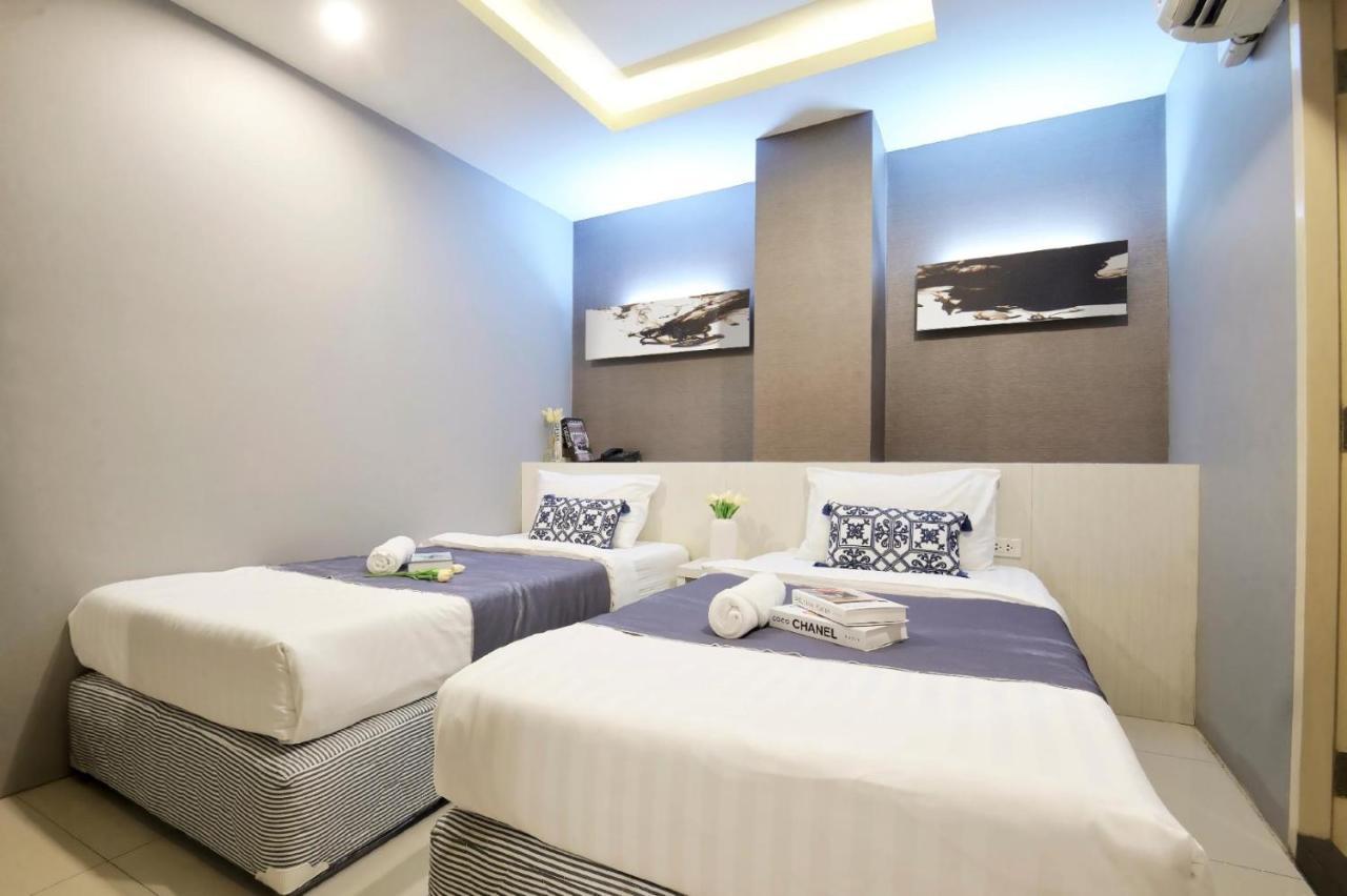De Lux Bangkok Hotel Esterno foto